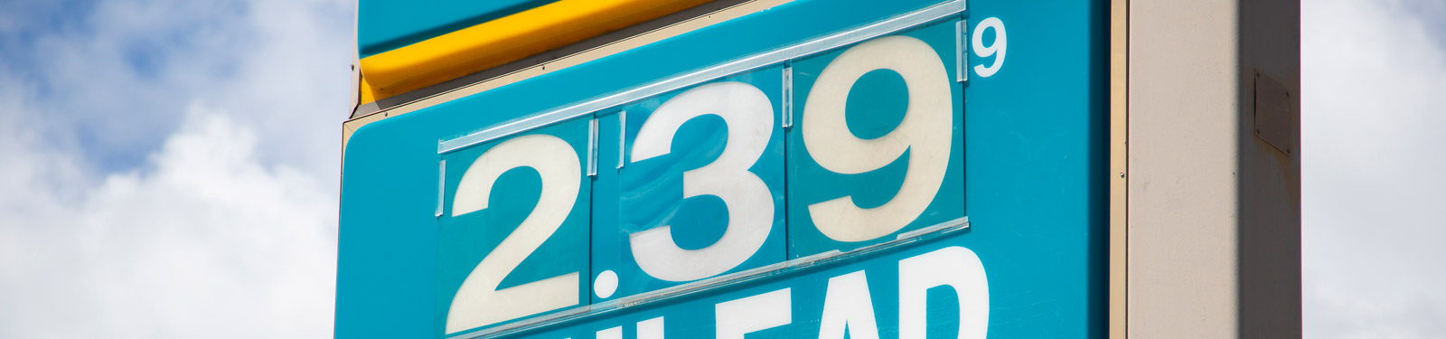 Valero fuel cards for commercial fleet drivers with gallon discounts at thousands of locations